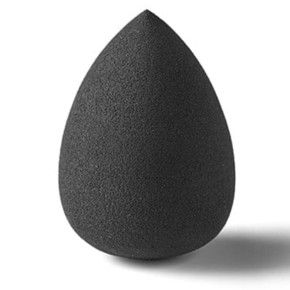 IL MAKIAGE “The New Blender” Sponge!